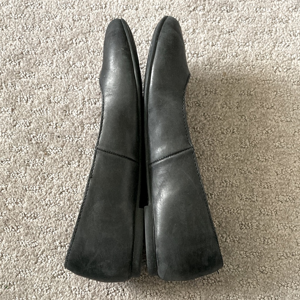 BORN Adour black leather flats, size 7.5. - Picture 3 of 10